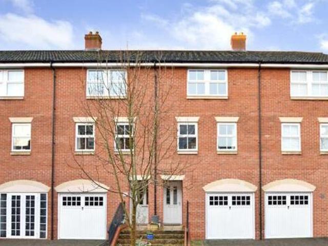 House for sale in Caldecott, Dromore