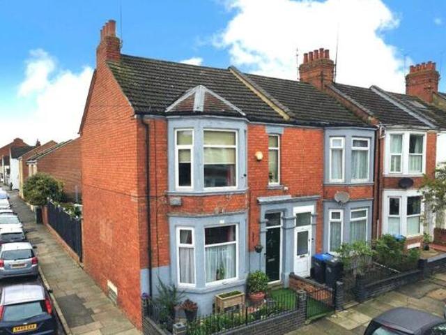 House for sale in Northampton, Northamptonshire