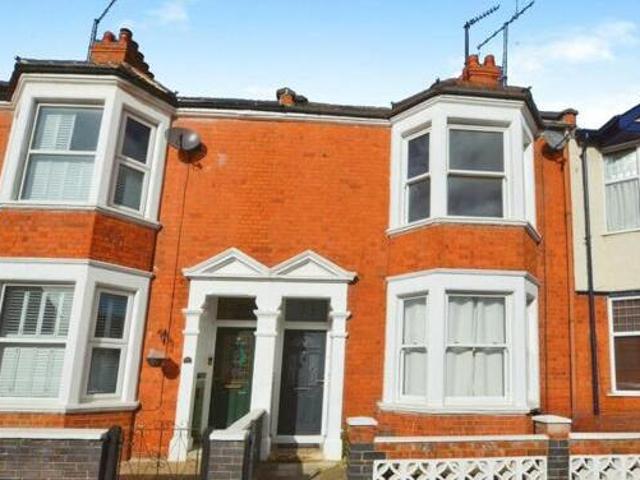 House for sale in Northampton, Northamptonshire