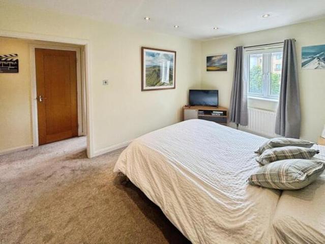 Cottage for sale in Adventurers Quay, Cardiff