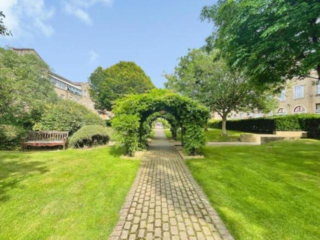 Townhouse for sale in City Of Southampton