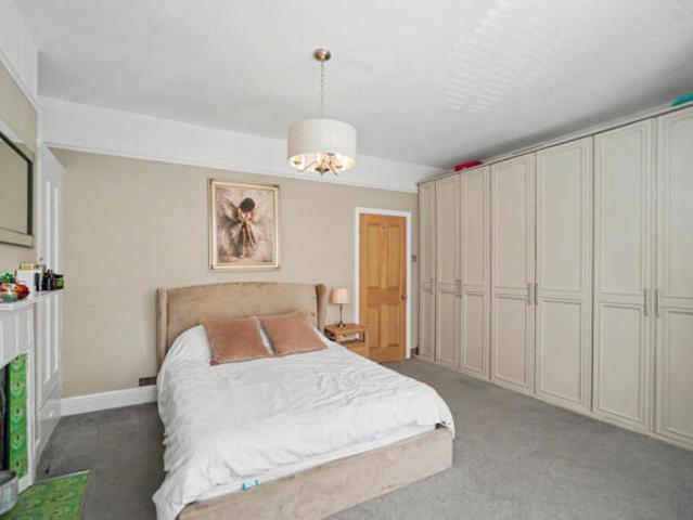 Cottage for sale in Northampton, Northamptonshire