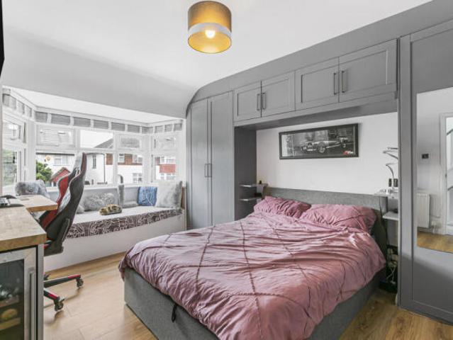 Cottage for sale in Carshalton, Greater London