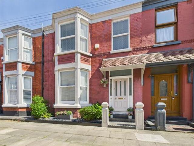 Cottage for sale in Calderstones