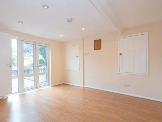 Cottage for sale in Midway, Kent