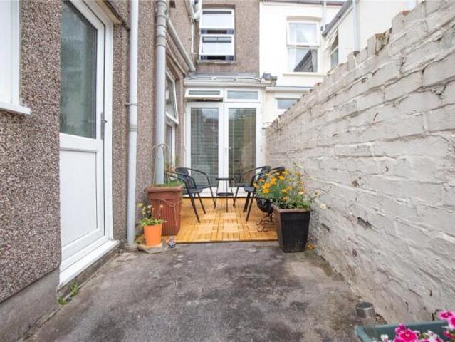 Cottage for sale in Feckenham, City Of Bristol