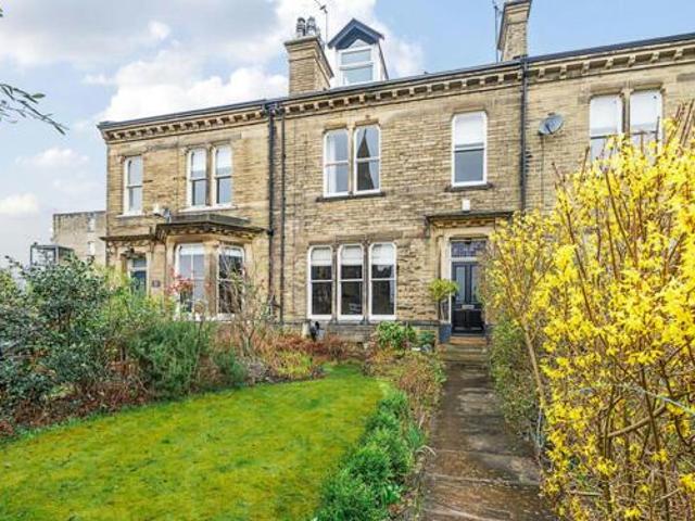 House for sale in Priestthorpe, Crossflatts