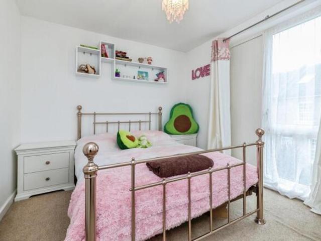 Cottage for sale in Rochester, Kent