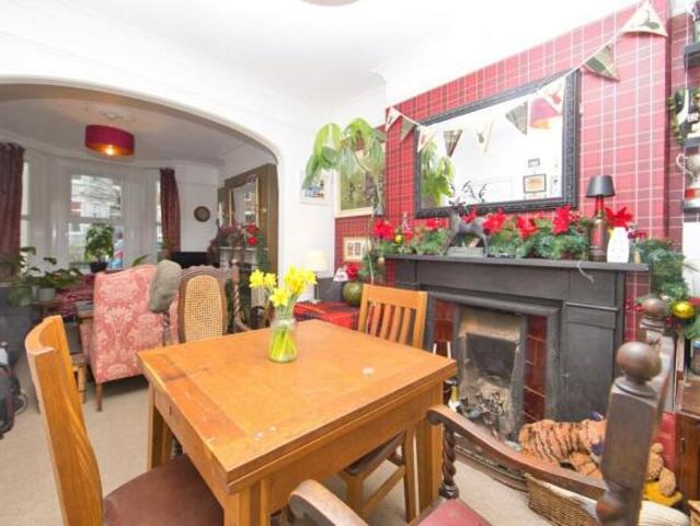 Cottage for sale in Folkestone