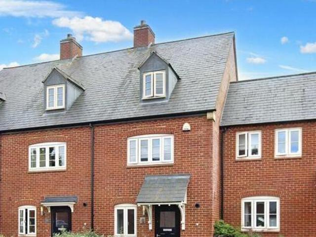 House for sale in Carpenter's Place, Brackley