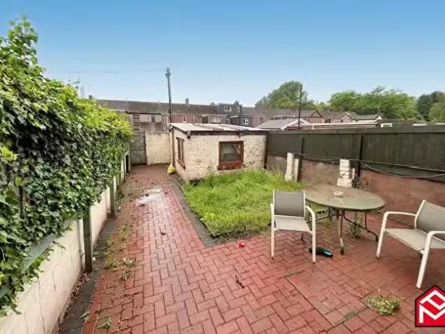 House for sale in Taibach