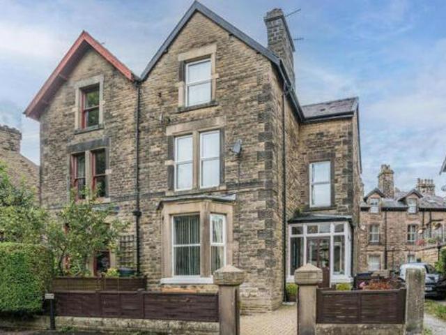 House for sale in Charlesworth, East Midlands