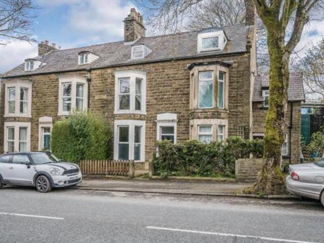 House for sale in Charlesworth, East Midlands