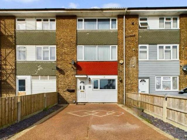 House for sale in Winter Gardens, Essex