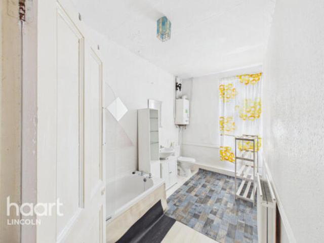 Cottage for sale in New Boultham, Brayford