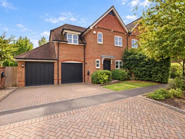 Cottage for sale in Five Acres, Hertfordshire