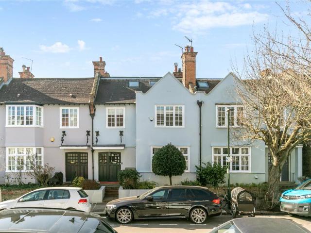 Terraced House for sale in Barnes