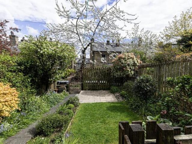Cottage for sale in Huddersfield, West Yorkshire