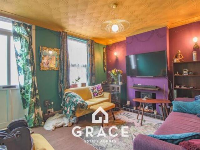 Cottage for sale in California, Key Street