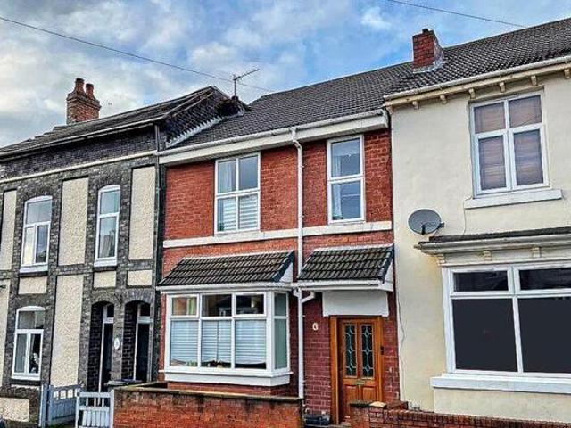House for sale in Coseley, West Midlands