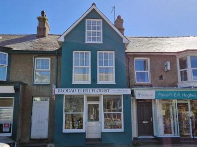 House for sale in Criccieth