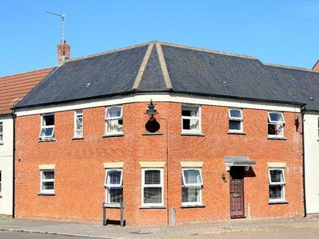 House for sale in Devizes, Wiltshire