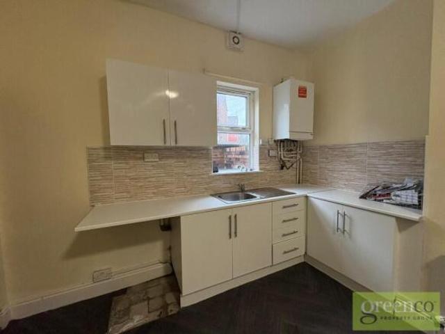 Cottage for sale in Higher Broughton, Salford
