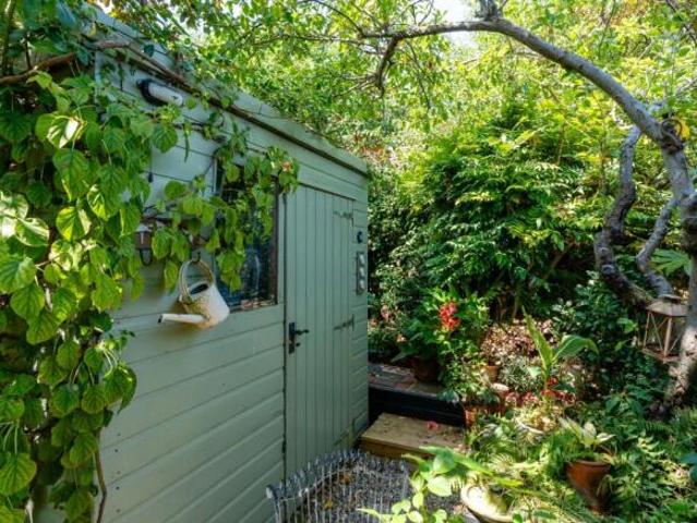 Cottage for sale in The Slade, Oxfordshire
