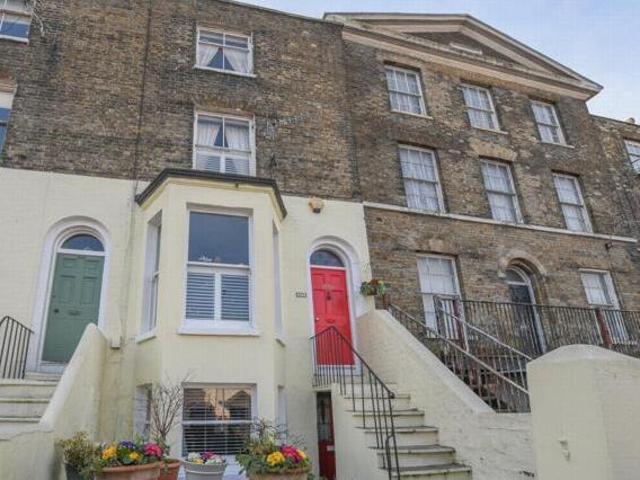 House for sale in Buckland, Ash