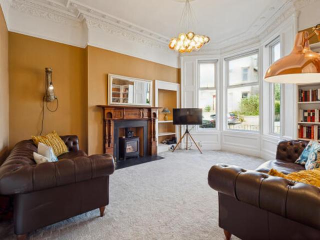 Cottage for sale in Maryhill, Scotland