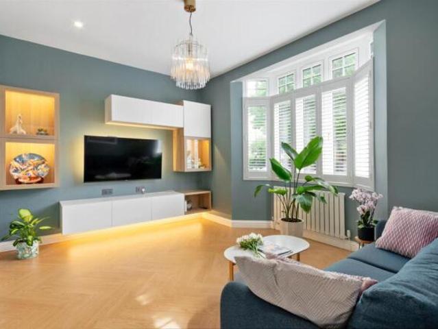 Cottage for sale in Wimbledon, Greater London
