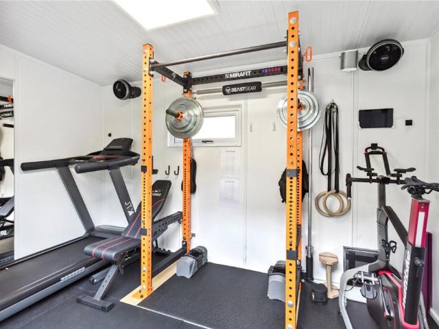 Cottage for sale in Cat Hill, Greater London
