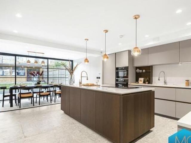 House for sale in Hertfordshire