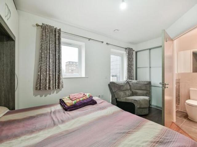 Cottage for sale in Slough