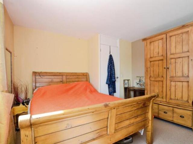 Cottage for sale in Cat Hill