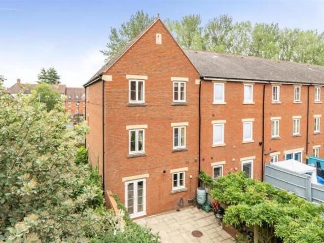 Cottage for sale in St Leonards, Watergate