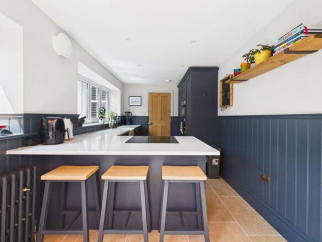 Cottage for sale in Worthing, West Sussex