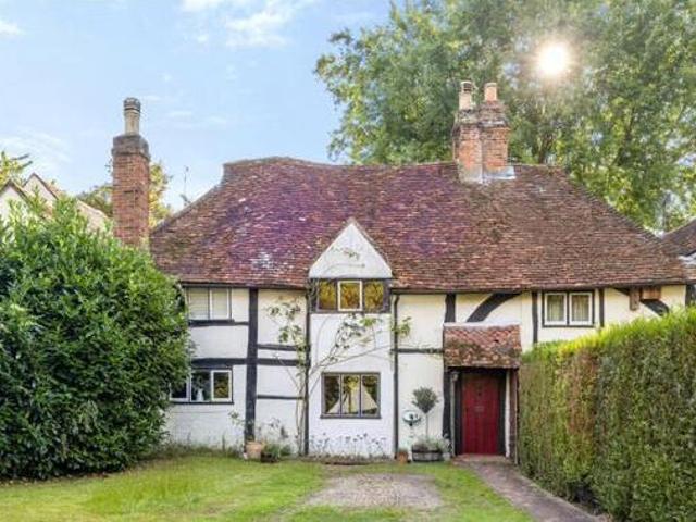 House for sale in Guildford, Surrey