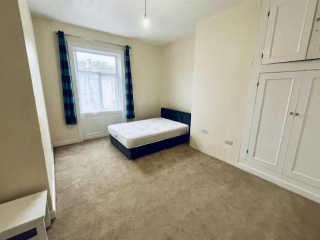 Cottage for sale in Huddersfield, Kirklees