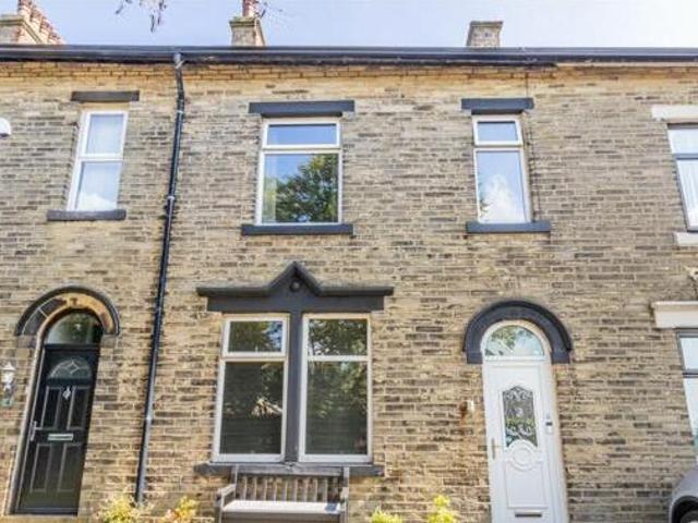 House for sale in Halifax, Calderdale