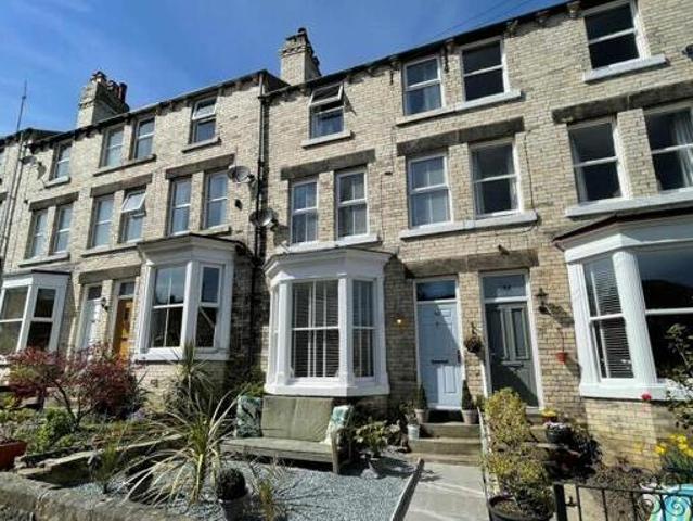 House for sale in Harlow, Harrogate