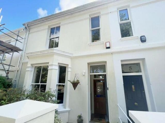 House for sale in Follaton, Strode