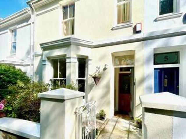 House for sale in Follaton, Strode