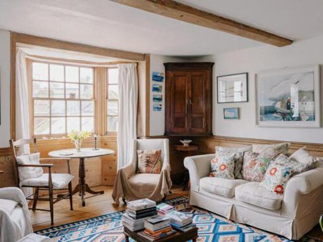 House for sale in Old Town, Guestling Green