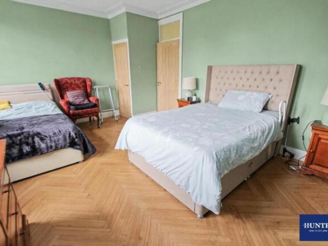 Cottage for sale in Frizinghall, West Yorkshire
