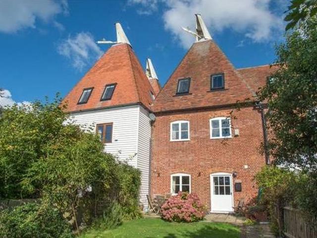 House for sale in Lyons, Greater London