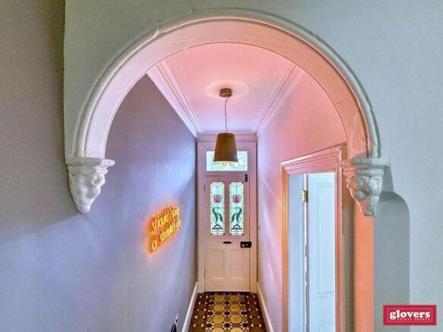Cottage for sale in Kings Heath, Wake Green