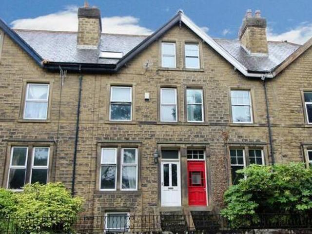House for sale in Steeton, West Yorkshire
