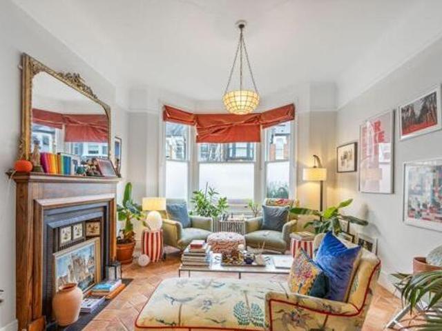 House for sale in Lyons, Greater London