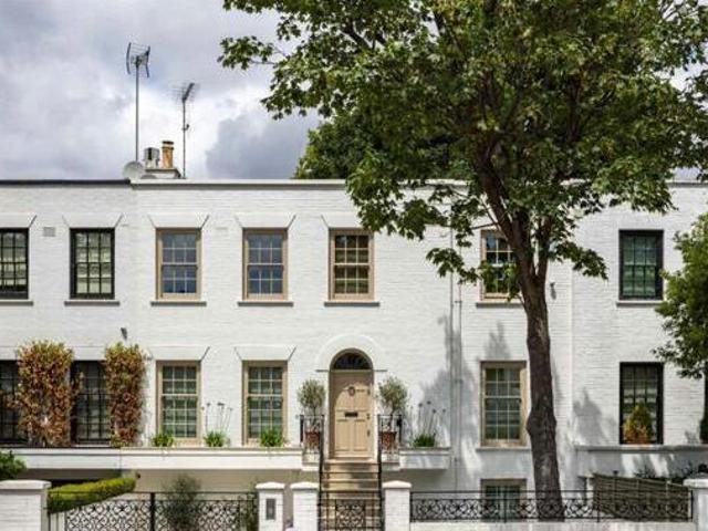 House for sale in Lyons, Greater London